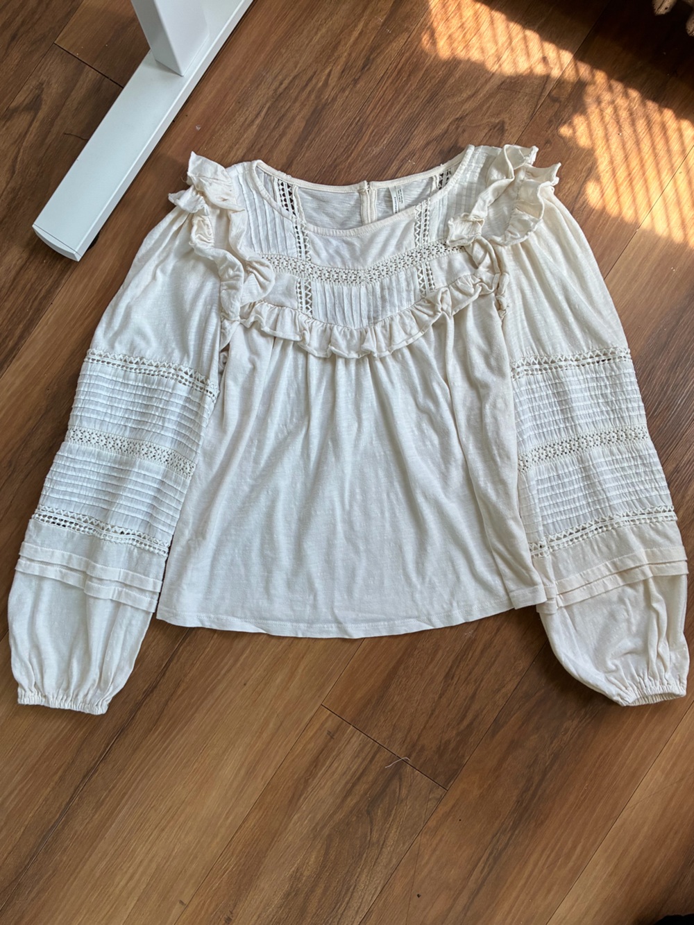 Anthropologie Ivory Cotton Ruffle Crochet Balloon Sleeve Blouse M Cottagecore